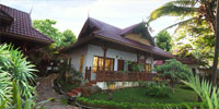 Отель First Bungalow  4*