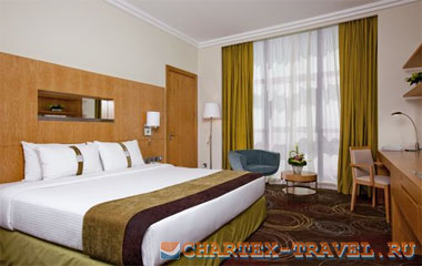 Номер отеля Holiday Inn Abu Dhabi 4*