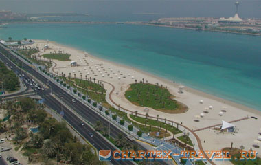 Пляж отеля Radisson Blu Hotel Abu Dhabi Yas Island 4*