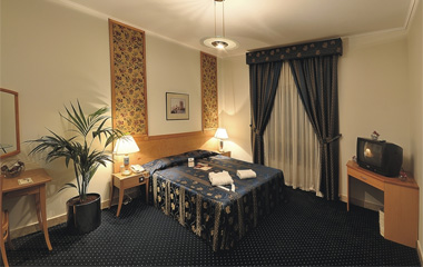 Номер отеля Al Bustan Center & Residence Apartments 4* Номер отеля Al Bustan Center & Residence Apartments 4*