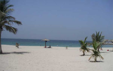 Пляж отеля Al Nawras Hotel Apartments 4*