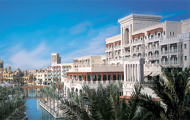 Отель Al Qasr 5*