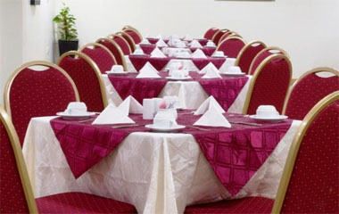 Ресторан отеля Arabian Dreams Deluxe Hotel Apartments 4* Ресторан отеля Arabian Dreams Deluxe Hotel Apartments 4*