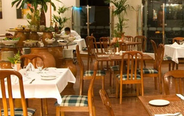 Ресторан отеля Avari Dubai Hotel 4* Ресторан отеля Avari Dubai Hotel 4*