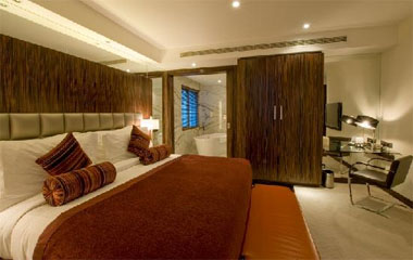 Номер отеля Bonnington Jumeirah Lakes Towers 5* Номер отеля Bonnington Jumeirah Lakes Towers 5*