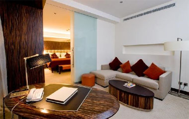 Номер отеля Bonnington Jumeirah Lakes Towers 5*