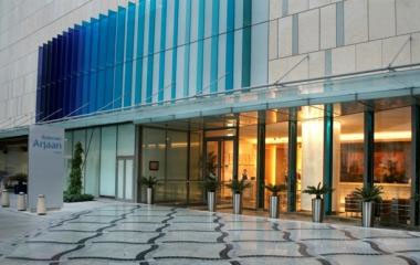 Отель BurJuman Arjaan by Rotana 4*