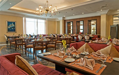 Ресторан отеля City Seasons Suites Dubai 4* Ресторан отеля City Seasons Suites Dubai 4*