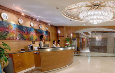 Отель Country Club Hotel 4*