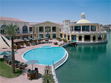 Отель Courtyard By Marriott Dubai Green Community 4*