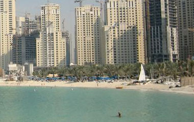 Пляж отеля Courtyard By Marriott Dubai Green Community 4*