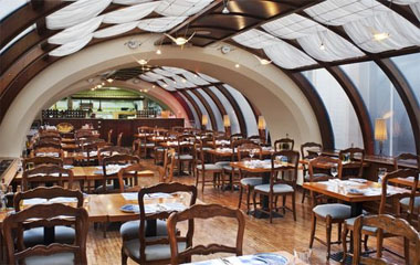Ресторан отеля Crowne Plaza Dubai 5*