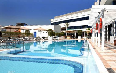 Отель Crowne Plaza Dubai Deira 5*