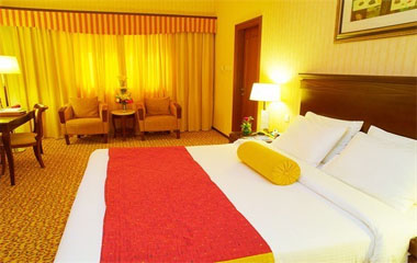 Номер отеля Flora Grand Hotel 4* Номер отеля Flora Grand Hotel 4*