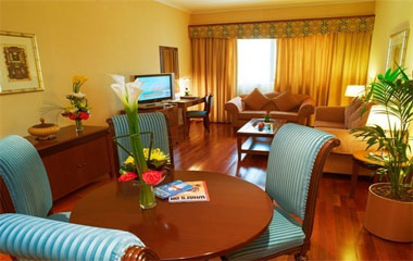 Номер отеля Flora Grand Hotel 4* Номер отеля Flora Grand Hotel 4*