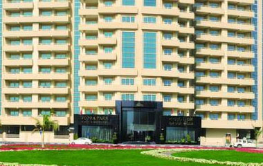 Отель Flora Park Deluxe Hotel Apartments