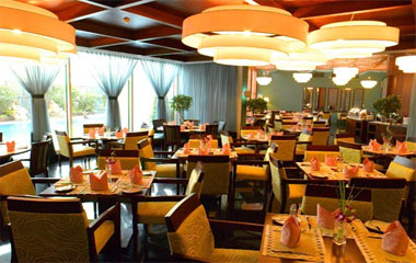 Ресторан отеля Flora Park Deluxe Hotel Apartments