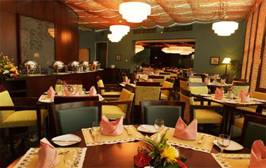 Ресторан отеля Flora Park Deluxe Hotel Apartments