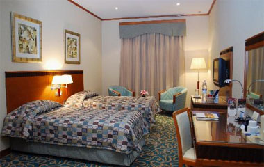 Номер отеля Golden Tulip Al Barsha 4*