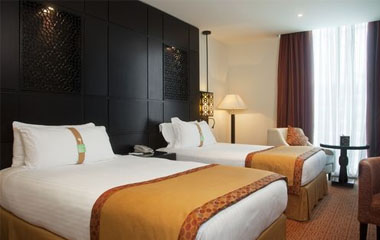 Номер отеля Holiday Inn Dubai-Al Barsha 4*