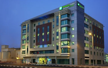 Отель Holiday Inn Express Dubai-Jumeirah 2* Отель Holiday Inn Express Dubai-Jumeirah 2*