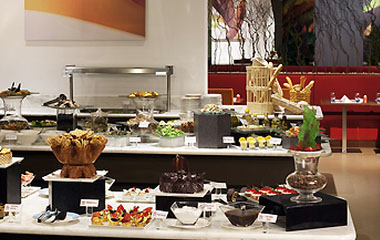 Ресторан отеля Ibis Al Barsha 3*