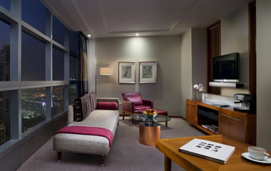 Номер отеля Jumeirah Emirates Towers Hotel 5* Номер отеля Jumeirah Emirates Towers Hotel 5*