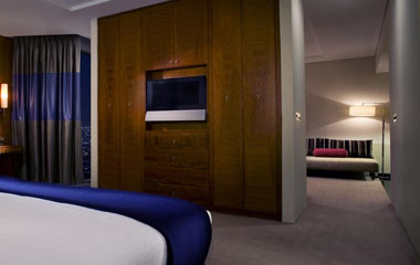 Номер отеля Jumeirah Emirates Towers Hotel 5*