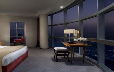 Номер отеля Jumeirah Emirates Towers Hotel 5* Номер отеля Jumeirah Emirates Towers Hotel 5*