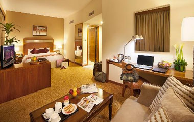 Номер отеля Landmark Grand Hotel 4* Номер отеля Landmark Grand Hotel 4*