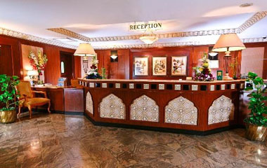 Отель Landmark Plaza Baniyas 3* Отель Landmark Plaza Baniyas 3*