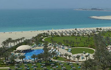 Пляж отеля Le Royal Meridien Beach Resort and Spa 5*