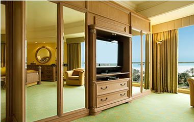 Номер отеля Le Royal Meridien Beach Resort and Spa 5*