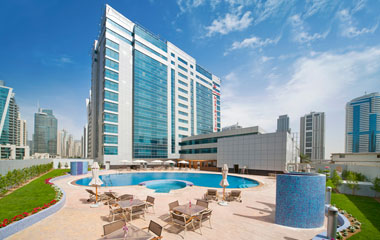 Отель Marina View Hotel Apartments 4*