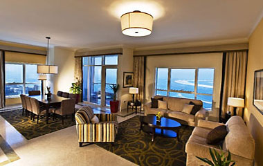 Номер отеля Marriott Harbour Hotel & Suites 4*