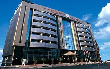 Отель Metropolitan Hotel Deira 4* Отель Metropolitan Hotel Deira 4*