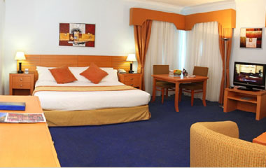 Номер отеля Metropolitan Hotel Deira 4*