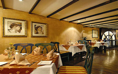 Ресторан отеля Millennium Airport Hotel Dubai 4*