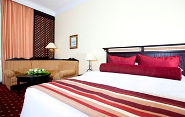 Номер отеля Millennium Airport Hotel Dubai 4*