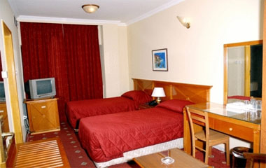 Номер отеля Mount Royal Hotel 2* Номер отеля Mount Royal Hotel 2*