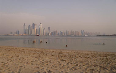 Пляж отеля Movenpick Hotel Deira 5*