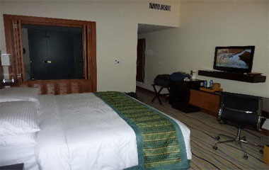 Номер отеля Movenpick Hotel Jumeirah Beach 5* Номер отеля Movenpick Hotel Jumeirah Beach 5*