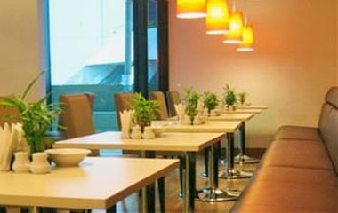 Ресторан отеля Nojoum Hotel Apartments 4*