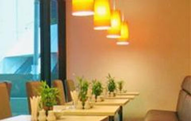 Ресторан отеля Nojoum Hotel Apartments 4*