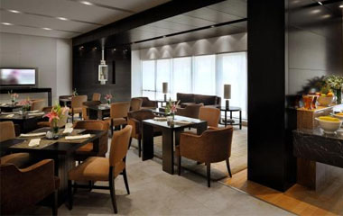 Ресторан отеля Nuran Marina Serviced Residences 4*