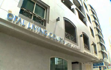 Отель Opal Living Courts 