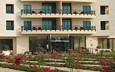 Отель Park Hotel Apartments 4*