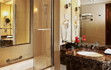 Номер отеля Park Regis Kris Kin Hotel 4* Номер отеля Park Regis Kris Kin Hotel 4*