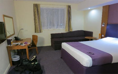 Номер отеля Premier Inn Dubai International Airport 3*