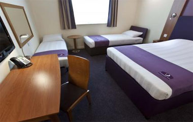 Номер отеля Premier Inn Dubai Investments Park 3*